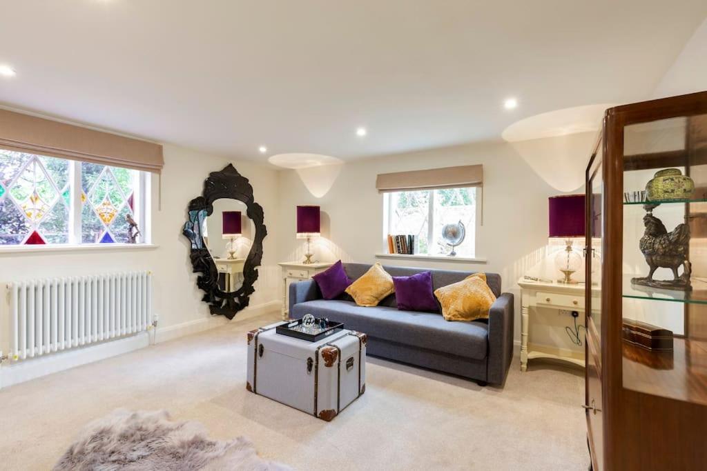 Dorney Windsor Legoland 5 Star Stay For Upto 14 Guests Esterno foto